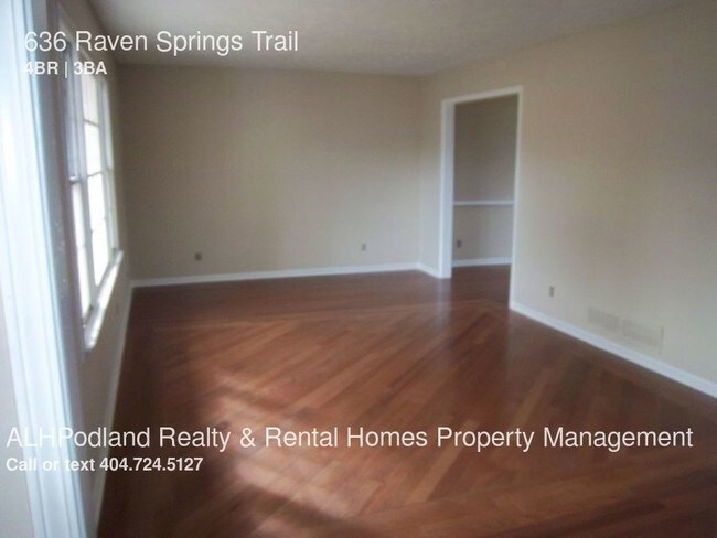 Foto del edificio - 636 Raven Springs Trl