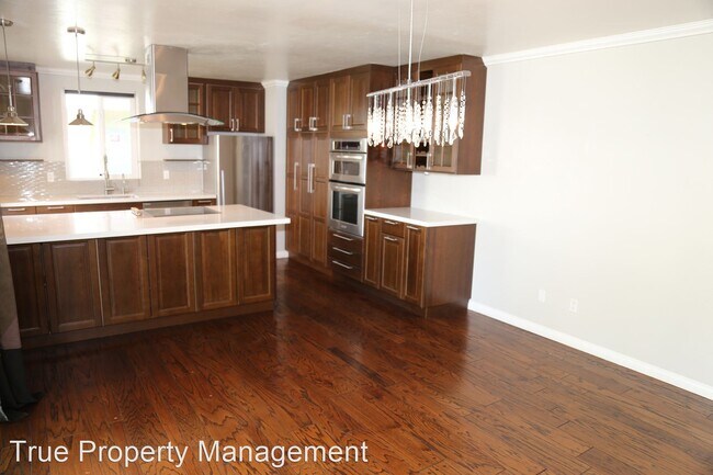 Building Photo - 3 br, 2 bath House - 2913 Royal Palm