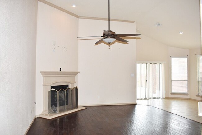 Foto del edificio - 5212 Grayson Ridge Dr