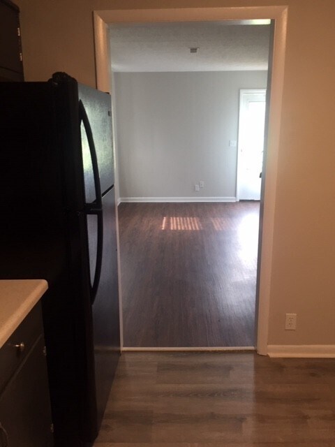 Building Photo - 741 Trail Dr