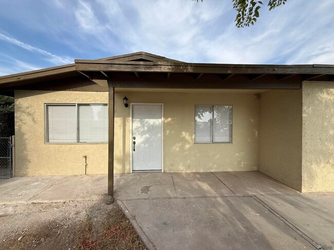 Foto del edificio - 723 N Musgrove Ave