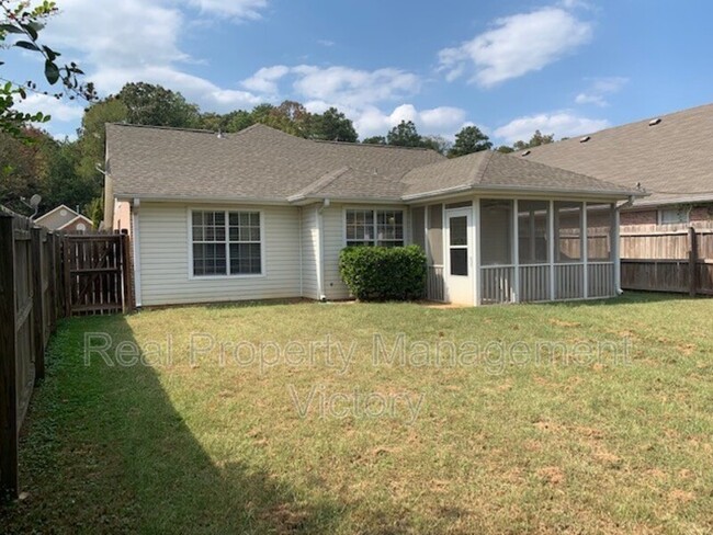 Building Photo - 131 Brook Highland Cove