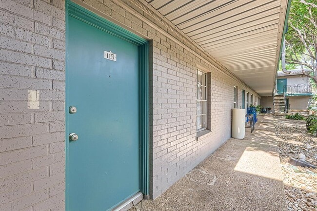 Foto del edificio - 300 Crockett St