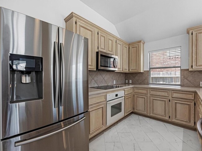Building Photo - 5805 Windy Knoll Ln