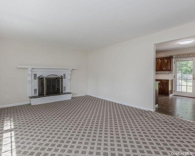 Building Photo - 710 3rd Ave
