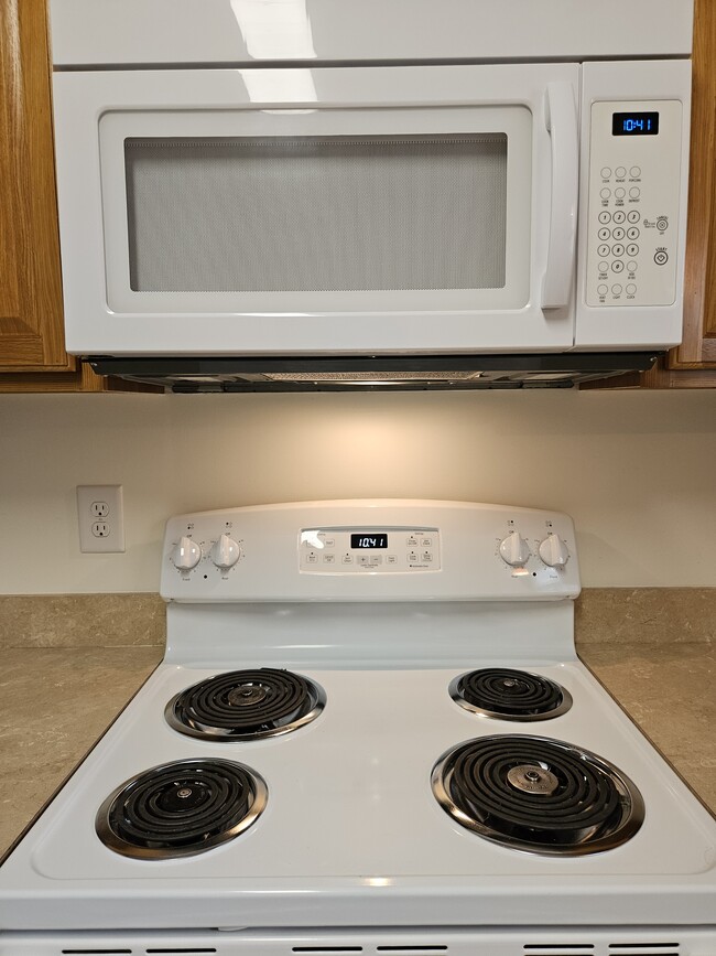 Building Photo - 112 Minnow Dr