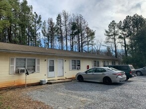 Building Photo - 78 Oak Ridge Dr