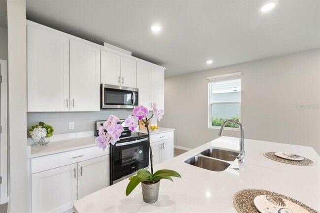 Foto del edificio - 726 Legacy Dr