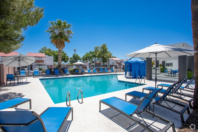 Building Photo - Metro Tucson * Newly Remodeled Units*