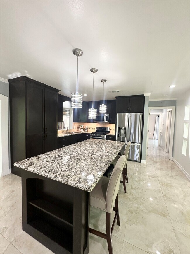 Foto del edificio - 10518 Pleasanton Dr