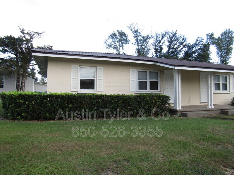 2998 Smith St, Marianna, FL 32446 Condo for Rent in Marianna, FL