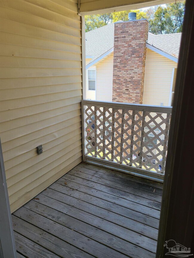 Foto del edificio - 501 E Burgess Rd