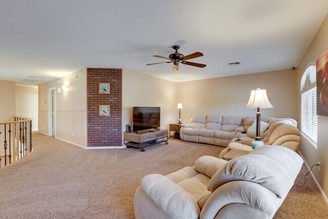 Foto del edificio - 16352 West Roosevelt St