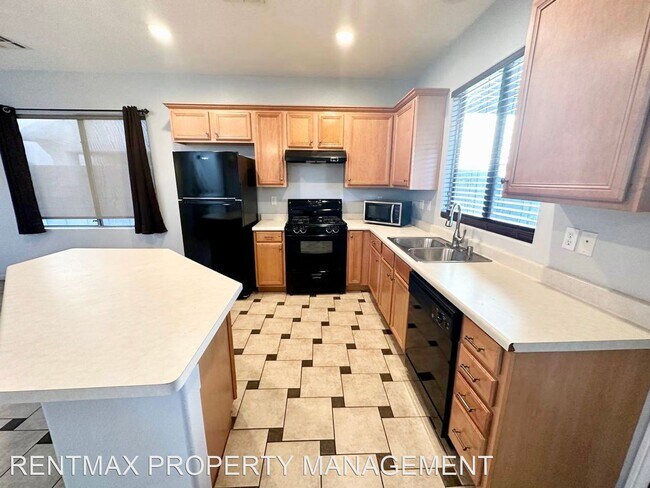 Foto del edificio - 3 br, 2.5 bath House - 6362 DIEGO DR