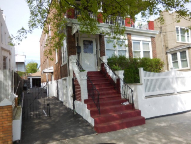 Foto del edificio - 835 E 231st St