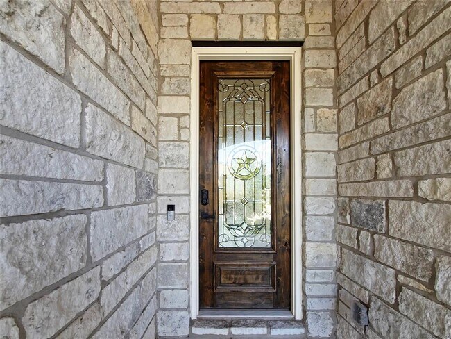 Building Photo - 813 Sunny Ridge Dr