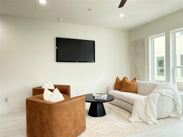 Building Photo - 7207 Mohawk Dr