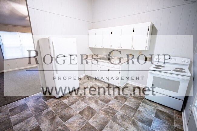Building Photo - #316 - 224-226 Crozier St Duplex