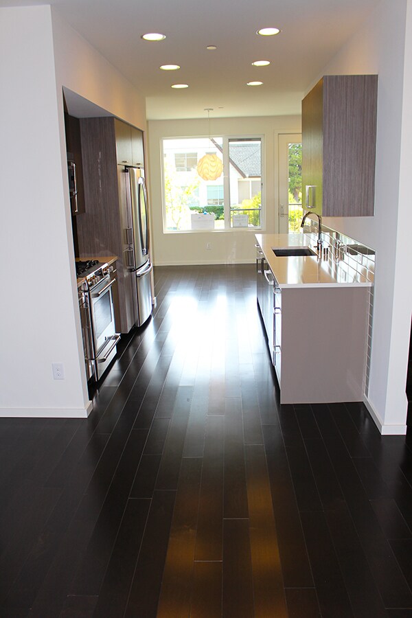 Foto del edificio - CROWN HILL TOWNHOME W HIGH END FINISHES & ...