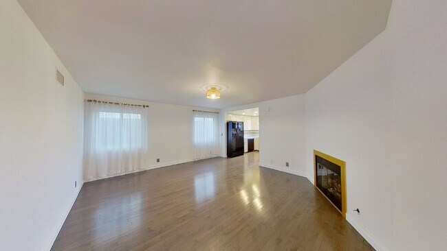 Foto del edificio - 3+2.5 Updated House w/ Gorgeous Mountain V...