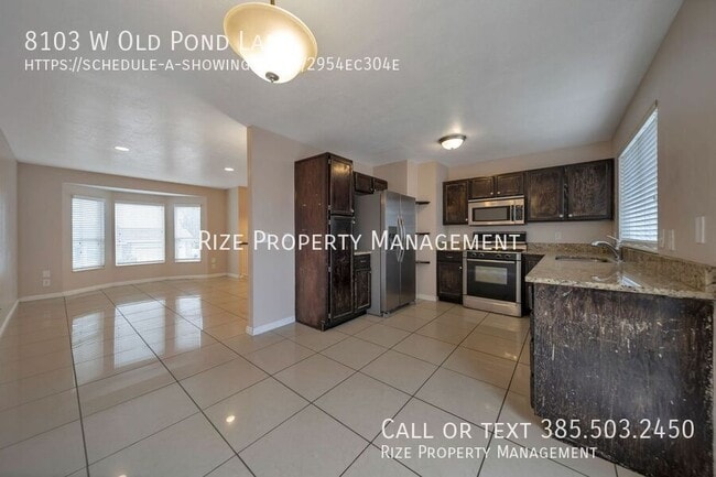 Photo - 8103 Old Pond Ln House