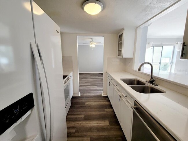 Foto del edificio - 4160 35th Terrace S