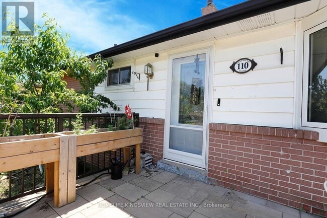Building Photo - 110 Longfield Rd