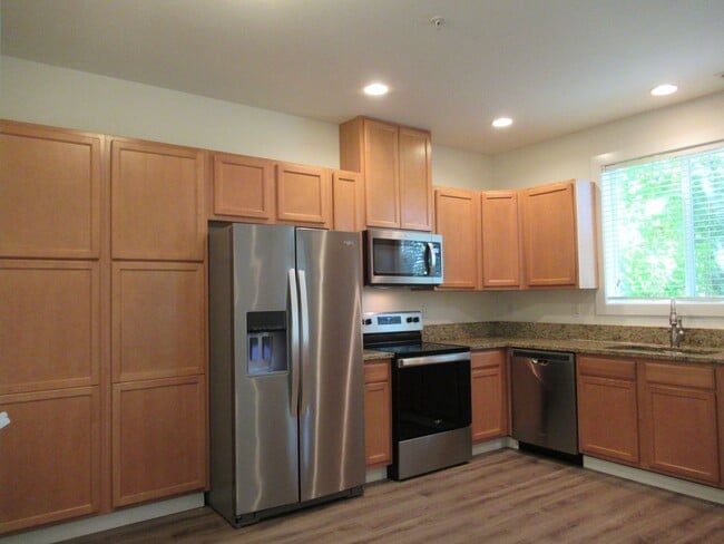 Photo - 10707 SE 170th St. Townhome