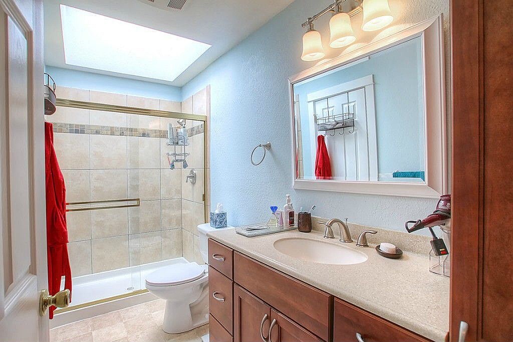 Foto principal - 4208 Factoria Blvd SE