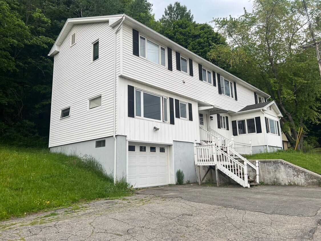 205 Northern Ave Unit 1, Augusta, ME 04330 Apartments in Augusta, ME