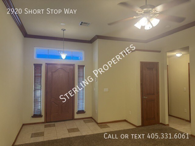 Building Photo - 2920 Short Stop Way