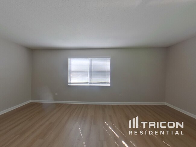 Building Photo - 1108 Fountainhead Drive Deltona FL