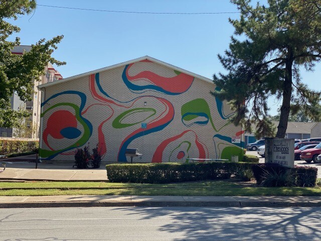Foto del edificio - Pinewoods Apartments