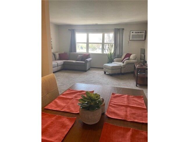 Building Photo - 311 W Bert St