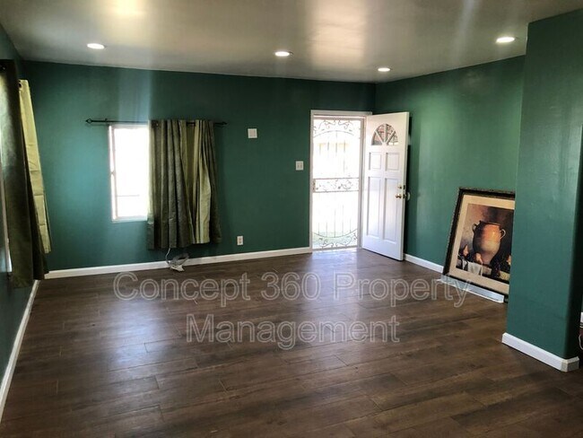 Foto del edificio - 14619 Dartmoor Ave