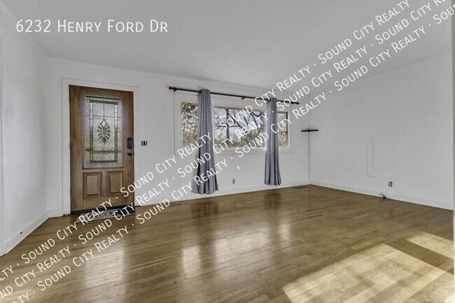 Building Photo - 6232 Henry Ford Dr