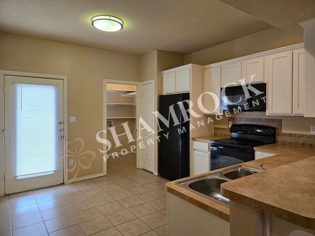Building Photo - 2/1 Fourplex in Midway ISD!