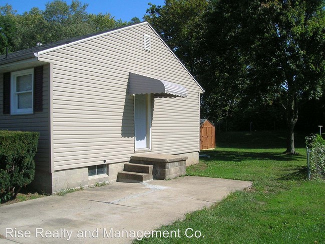 Building Photo - 196 Hunter Ave