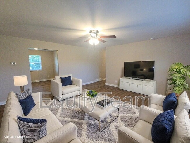 Building Photo - 3521 Mary Ann Dr