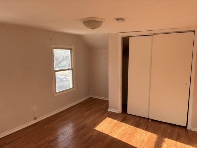 Foto del edificio - 1318 Benton St