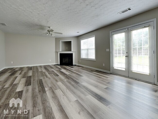 Foto del edificio - 280 Shadowbrooke Dr