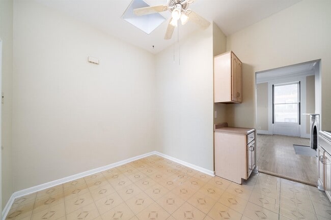 Foto del edificio - 828 Hudson St