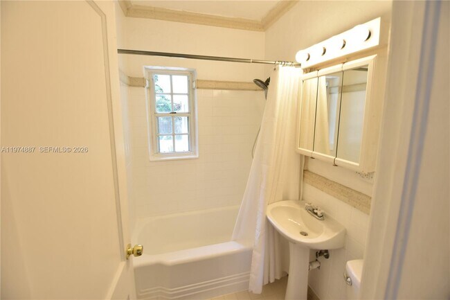 Building Photo - 5900 SW 60th St