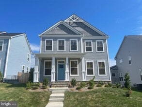 Building Photo - 454 Coastal Ave