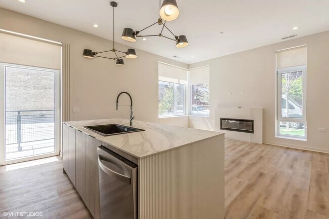 Foto del edificio - 4181 W Belmont Ave