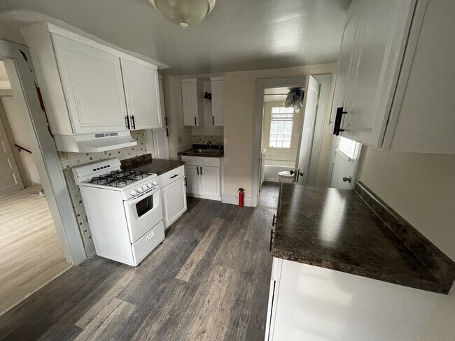 Building Photo - 5564-5566 N 40th St