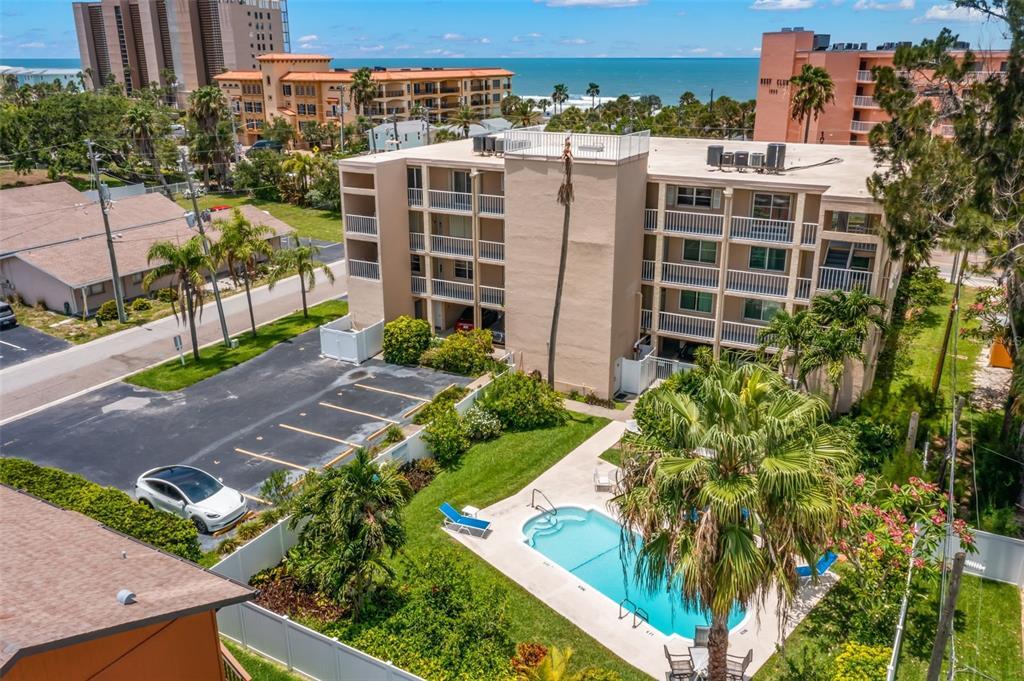 Primary Photo - 1005 Gulf Blvd