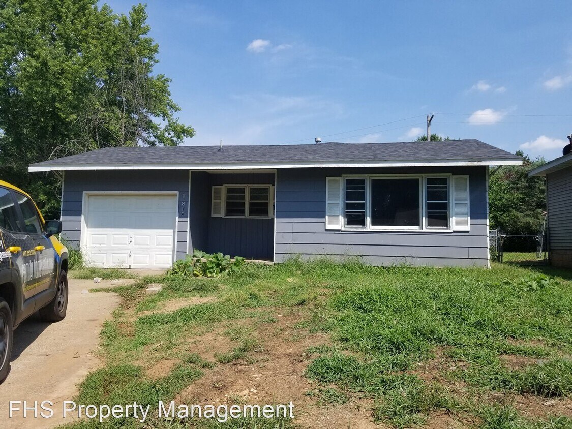 Foto principal - 3 br, 2 bath House - 1918 S Thelma