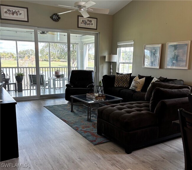 Foto del edificio - 5928 Sand Wedge Ln
