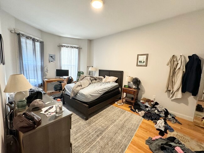 Building Photo - 9 Grant St